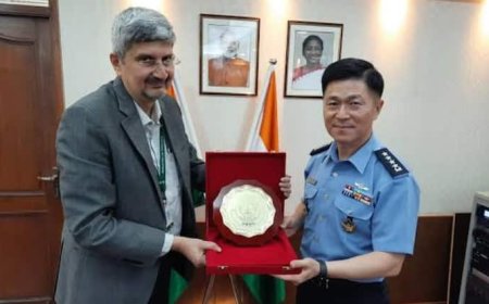 'ऑपरेशन सिंदूर' के बाद सेना अलर्ट पर, DRDO चीफ से मिलेंगे रक्षामंत्री; जानिए कौन हैं डॉ. समीर कामत?