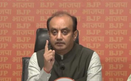 BJP ने मुर्शिदाबाद हिंसा की रिपोर्ट पर TMC को घेरा, कहा - 'हिंदुओं को बनाया गया निशाना'