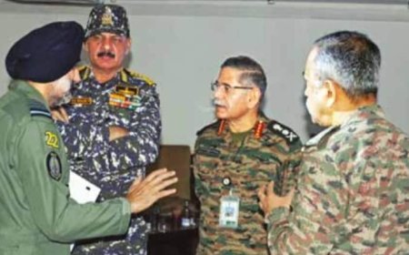 ऑपरेशन सिंदूर: आर्मी के वॉर रूम में Live मॉनिटरिंग कर रहे थे भारतीय सेनाओं के तीनों चीफ, PAK की हर हरकत पर थी नजर