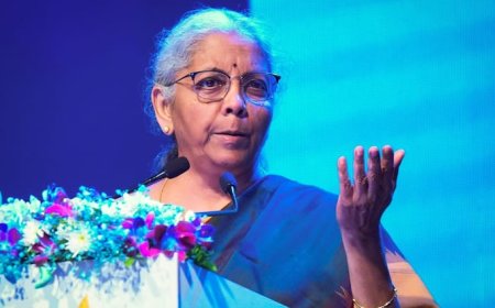 शख्स ने GST रजिस्ट्रेशन में किया घूस मांगने का दावा, वित्त मंत्री निर्मला सीतारमण ने खुद दिया जवाब