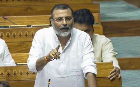 'पाकिस्तान के साथ कश्मीर का सौदा कर रहे', कौन सी चिट्ठी निकाल लाए निशिकांत दुबे, पूर्व पीएम नेहरू को बताया सौदागर