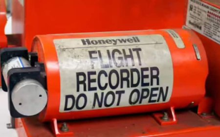 क्या है ब्लैक बॉक्स? कैसे करता है प्लेन हादसों की गुत्थी सुलझाने में मदद? जानिए इसकी पूरी तकनीक