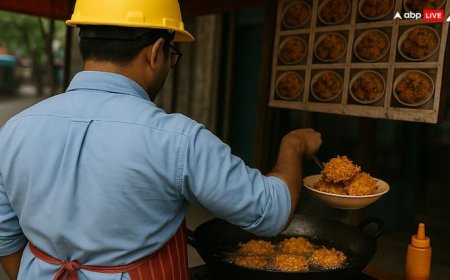 इंजीनियर की नौकरी छोड़ी, संभाल ली सकौड़े की दुकान; बनारस के इस स्वाद के दीवाने हैं विदेशी सैलानी भी