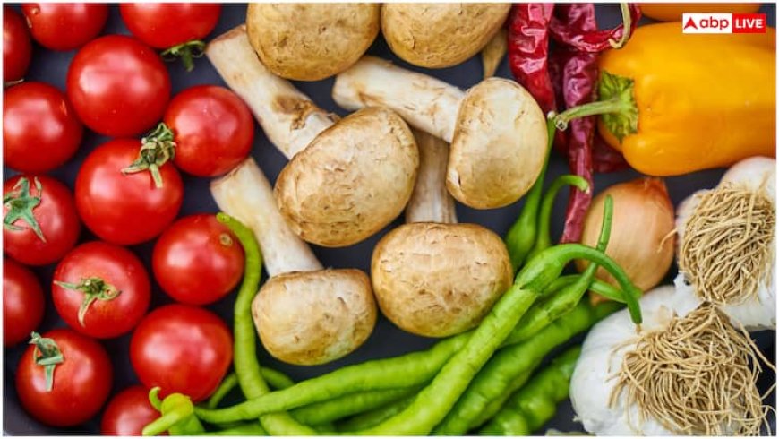 ये 10 फूड्स भूलकर भी न खाना कच्चे, वरना पड़ जाएंगे लेने के देने