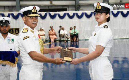 नेवी की पहली महिला पायलट आस्था पुनिया का ऐसा रहा है सफर, जानिए कितनी मिलती है सैलरी?