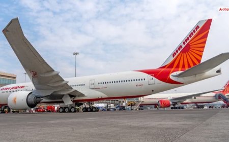 कोलकाता जा रही एयर इंडिया की फ्लाइट में आई तकनीकी खामी, रोकनी पड़ी उड़ान