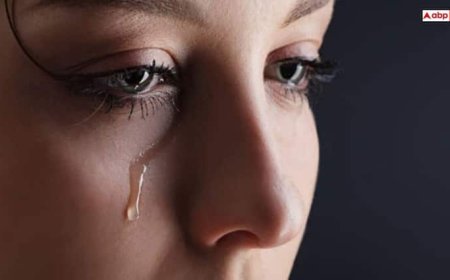 रोने से आंखें क्यों रहती हैं स्वस्थ? जानिए आंसुओं में छिपे लाइसोसोम का साइंटिफिक राज