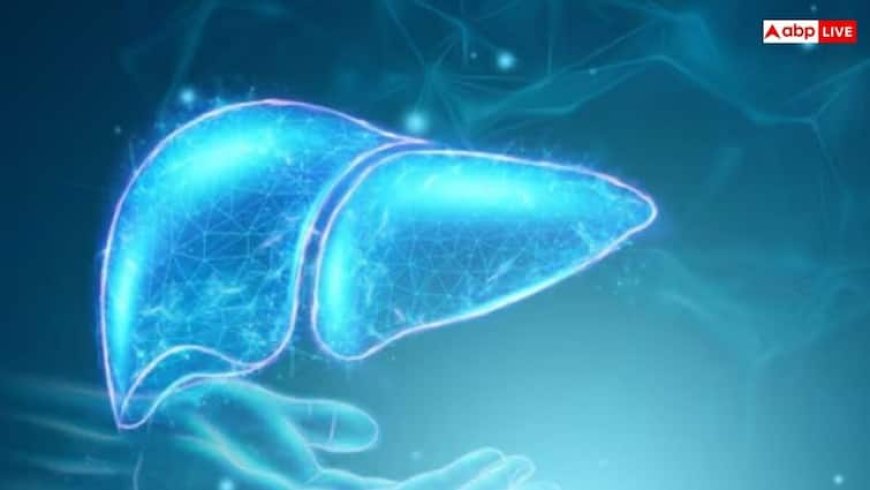 क्या आपके पैर दे रहे हैं लिवर की बीमारी के संकेत, ये 6 लक्षण जरूर पहचानें