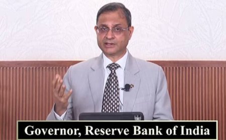 'अमेरिका से ज्यादा भारत का योगदान', ट्रंप के डेड इकोनॉमी वाले बयान पर RBI गवर्नर का पहला रिएक्शन