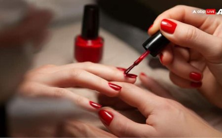रोज-रोज नेल पॉलिश तो नहीं लगाती हैं आप, जानिए इससे कैसे खराब होती है सेहत?