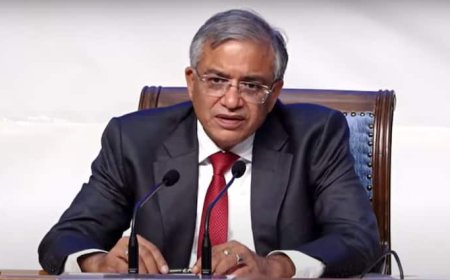 वोट चोरी के आरोपों पर चुनाव आयोग की दो टूक, कहा- हमारे लिए न कोई पक्ष, न विपक्ष... सब समकक्ष