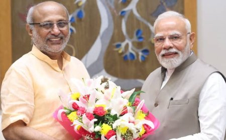 NDA के उपराष्ट्रपति पद के उम्मीदवार सीपी राधाकृष्णन से मिले PM मोदी, कहा- 'राष्ट्र के काम आएगा उनका अनुभव'