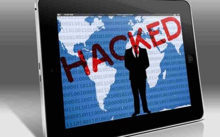 हैक हो गया आपका फोन और आपको खबर तक नहीं! जानें कैसे करें पता और सुरक्षित रहने का तरीका