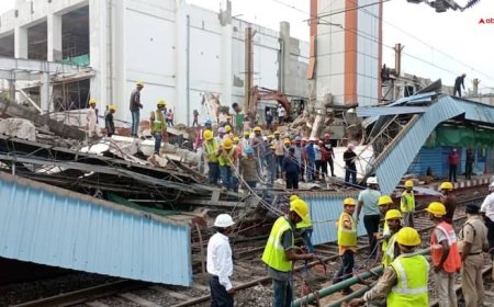 कटक रेलवे स्टेशन पर बड़ा हादसा, प्लेटफॉर्म पर गिरी जर्जर दीवार, जानें फिर क्या हुआ?