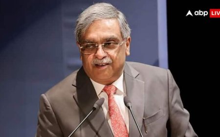 'आवारा कुत्तों के मामले ने पूरी दुनिया में कर दिया फेमस', सुप्रीम कोर्ट के सीनियर जज विक्रम नाथ ने क्यों कहा ऐसा?