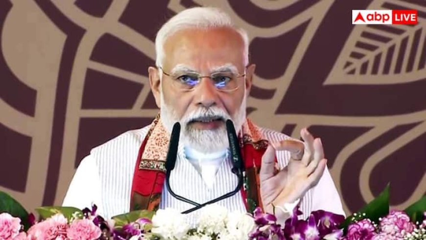 आगे बढ़ रहा हिंदुस्तान... दुनिया की तीसरी सबसे बड़ी इकोनॉमी बनने की राह पर भारत