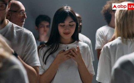 World Sexual Health Day 2025: Gen Z ने बदला बातचीत का तरीका, डॉक्टरों की जगह डेटिंग ऐप्स पर ले रहे सेक्सुअल एडवाइज