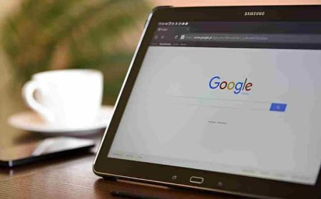 अगर मिले ये संकेत तो समझ जाइए कोई और चला रहा आपका गूगल अकाउंट, जानिए कैसे पहचानें