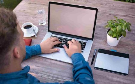 कम बजट, हाई परफॉर्मेंस! 50 हजार से नीचे मिल रहे हैं ये धांसू लैपटॉप, पढ़ाई और मनोरंजन दोनों के लिए हैं बेस्ट