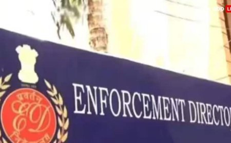 तेलंगाना में स्मगलिंग रैकेट पर ED का एक्शन, जॉनी वॉकर समेत महंगी शराब की बोतलें जब्त