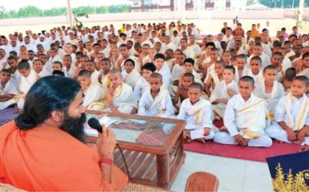 वेद-विज्ञान का मेल: पतंजलि के शिक्षा विजन से कैसे तैयार हो रहा राष्ट्रीय विकास का खाका?