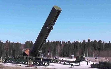 दुनिया में सबसे लंबी रेंज वाली बैलिस्टिक मिसाइल किस देश के पास है, ऐसी तकनीक देख थर-थर कांपने लगते हैं दुश्मन