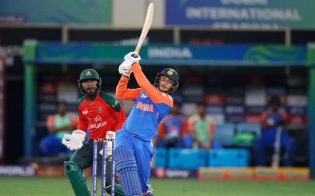 अभिषेक शर्मा ने 2025 एशिया कप में रचा इतिहास, सबसे ज्यादा रन और सबसे ज्यादा छक्के का बनाया रिकॉर्ड