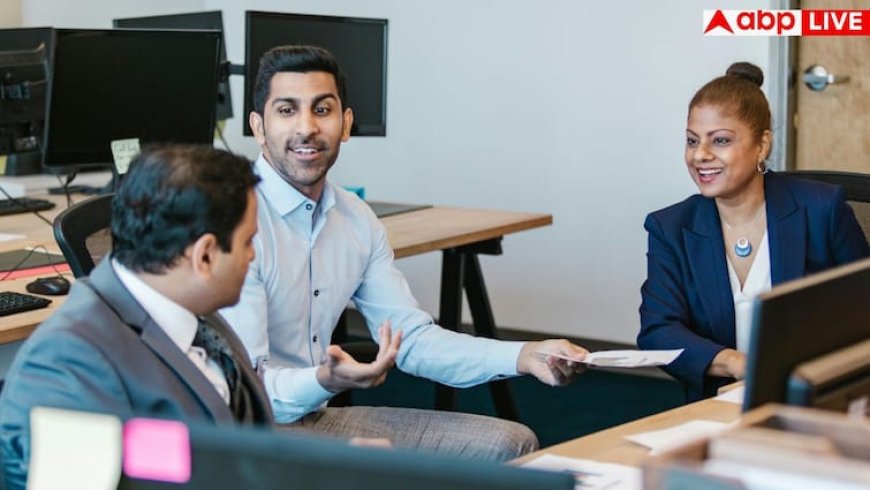 How To Survive Workplace Politics: ऑफिस में आपके साथ भी हो रही पॉलिटिक्स? इन 7 तरीकों से करें अपने 'दुश्मनों' का सफाया