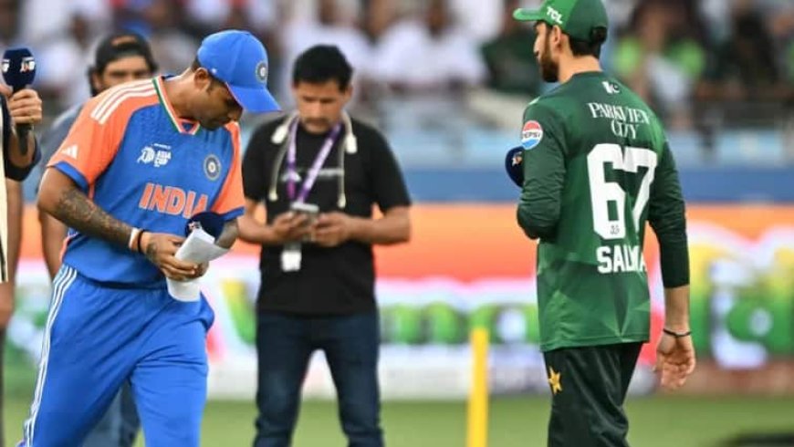 एशिया कप में फिर खड़ा हुआ विवाद, फाइनल से पहले भारत-पाकिस्तान के कप्तानों ने नहीं करवाया फोटोशूट