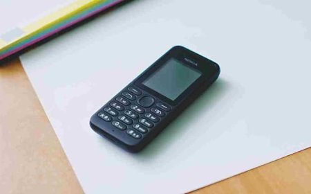 क्या होते हैं फीचर फोन, कैसे स्मार्टफोन से होते हैं बेहतर? यहां जानिए सब कुछ