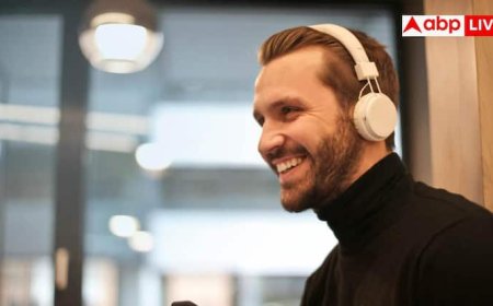 Earbuds Hearing Loss: कानों के लिए कितना खतरनाक होता है वायरलेस हेडफोन, कितनी हो सकती है दिक्कत?