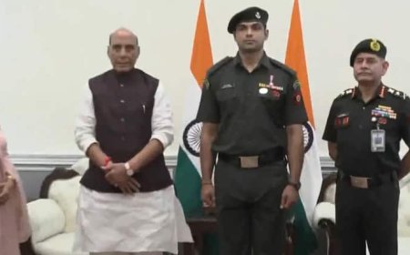 Neeraj Chopra Army: सिर्फ नीरज नहीं, 'लेफ्टिनेंट कर्नल' नीरज चोपड़ा कहिए जनाब, रक्षा मंत्री राजनाथ सिंह ने दिया सम्मान