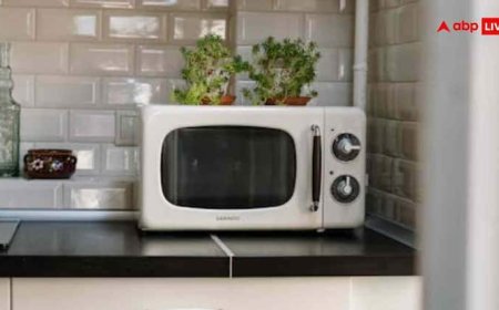 माइक्रोवेब में खाना गर्म करते वक्त ये गलती तो नहीं करते आप, हो सकता है कैंसर