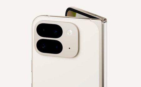 एक ही झटके में 50 हजार से ज्यादा कम हो गई इस फोल्डेबल फोन की कीमत, जानें कहां मिल रही धांसू डील