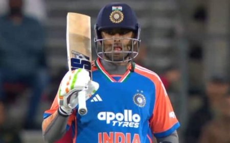 IND vs AUS 1st T20: पहले टी20 में सूर्यकुमार यादव ने रचा इतिहास, ऐसा करने वाले दुनिया के 5वें बल्लेबाज बने