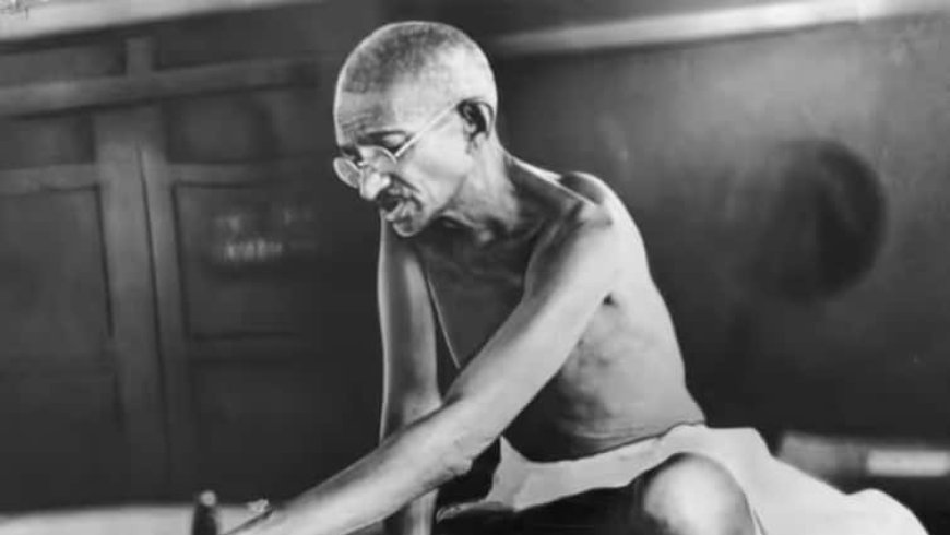 बल्लेबाजी या गेंदबाजी, क्रिकेट में किस चीज में माहिर थे महात्मा गांधी? जन्मदिन पर जानें क्रिकेटिंग करियर