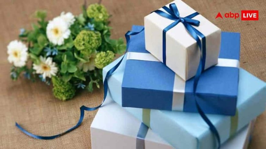 Karwa Chauth 2025: इस करवा चौथ बिना ज्यादा खर्च किए वाइफ को दें स्पेशल गिफ्ट्स, ये हैं परफेक्ट सरप्राइज आइडियाज