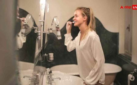 सोने से पहले ब्रश नहीं करते? बढ़ सकता है मुंह का इंफेक्शन और दांतों को हो सकते हैं ये नुकसान