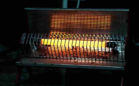 क्या रातभर हीटर ऑन रखना खतरनाक है? एक्सपर्ट्स ने किया बड़ा खुलासा, जानिए कैसे बचा सकते हैं अपनी जान