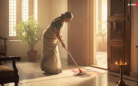 Vastu Tips: घर की सफाई में भी छिपा है भाग्य का रहस्य,जानिए पोछा लगाने के वास्तु नियम!