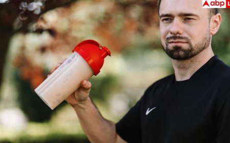 Protein Powder Safety: प्रोटीन पाउडर में गलती से भी नहीं मिलानी चाहिए ये 6 चीजें, वरना बनने की जगह बिगड़ जाएगी सेहत