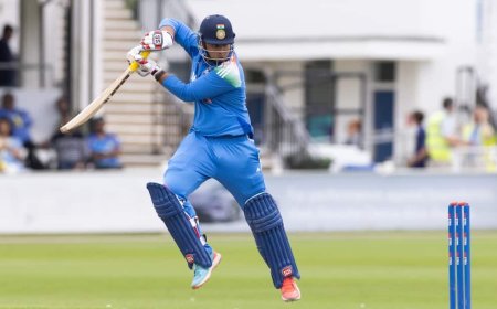 Vaibhav Suryavanshi Fastest Century: OMG! वैभव सूर्यवंशी ने 32 गेंद में लगाई सेंचुरी, पारी में ठोक दिए 15 छक्के और 11 चौके