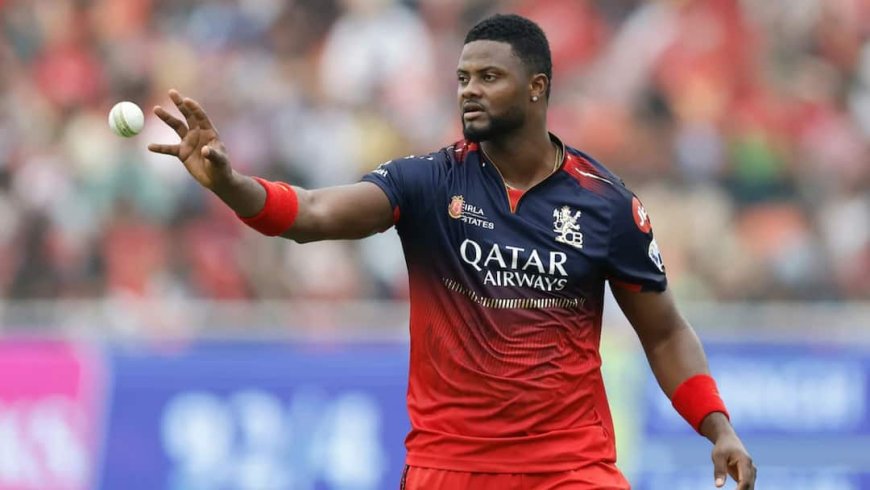 RCB का गेंदबाज चमका, बांग्लादेश के खिलाफ ले डाली हैट्रिक, बनाया नया रिकॉर्ड