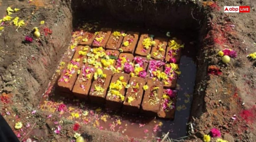 Vastu Tips: वास्तु अनुसार घर की नींव में रखें ये चीजें, दूर होगी नेगेटिविटी और मिलेगी सकारात्मक ऊर्जा