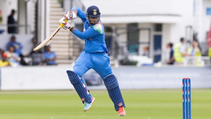 Vaibhav Suryavanshi Fastest Century: OMG! वैभव सूर्यवंशी ने 32 गेंद में लगाई सेंचुरी, पारी में ठोक दिए 15 छक्के और 11 चौके