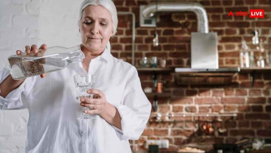 गर्मियों के मुकाबले सर्दियों में रोज कितना पानी पीना चाहिए, जान लीजिए काम की बात