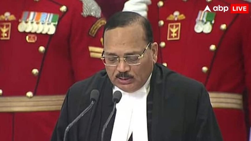 'किसी भी याचिका पर विचार करते समय...', CJI सूर्यकांत ने कानून के छात्रों को दिए वकालत के टिप्स!