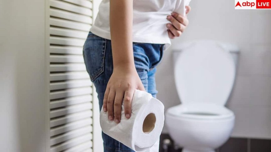 Constipation Relief Tips: टॉयलेट में घंटों बैठे रहते हैं लेकिन नहीं होता पेट साफ, ये देसी नुस्खे अपनाएंगे तो 2 मिनट में हो जाएगा काम