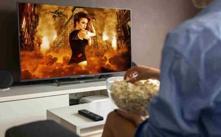 32, 43 और 55 इंच TV कितनी दूरी से देखें? गलत बैठ गए तो कमजोर हो जाएगी आखों की रौशनी, जानिए कितने दूर से देखना चाहिए