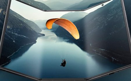 Samsung Galaxy Z TriFold हुआ पेश, फोन पर मिलेगा एकदम डेस्कटॉप जैसा मजा, जानें कीमत और फीचर्स